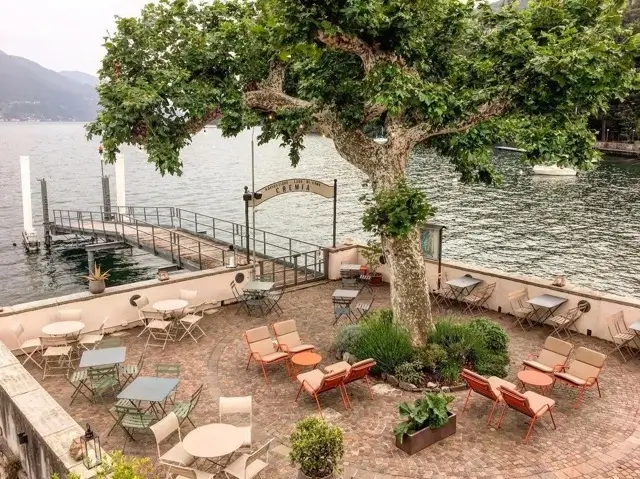 Locale per aperitivo sul lago di como con vista